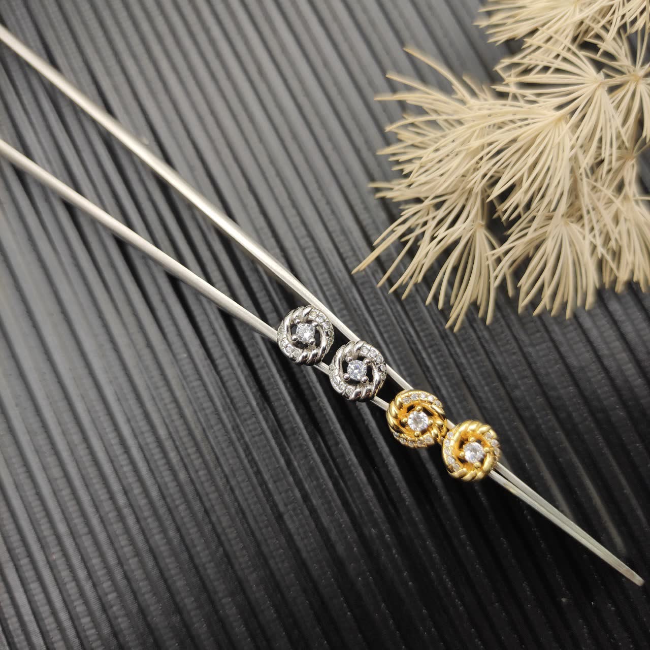 David Yurman Elegant Diamond Stud Earrings